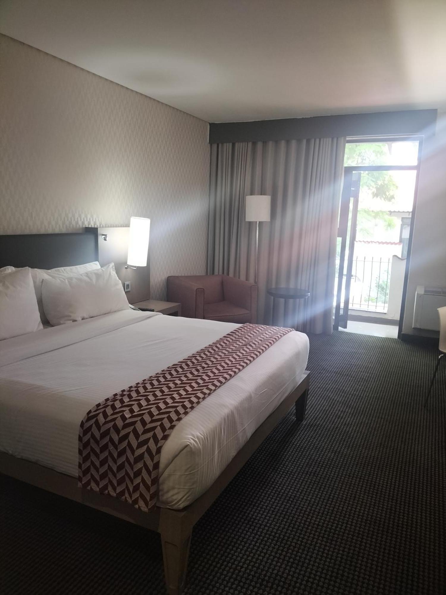 Hotel Garden Court Polokwane Extérieur photo